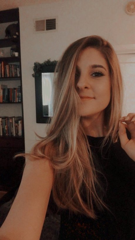 Myalennon pornstar pretty image