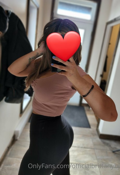 Scarlet Winters star exclusive images