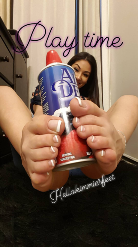 Kimmies Feet_ star hot img