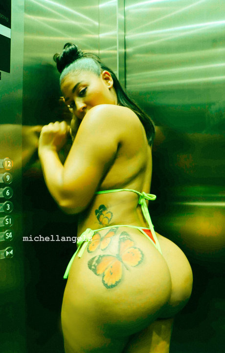 Michell Angels model hot images