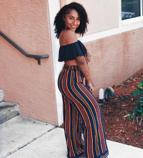 Alex Isabella sex model pictures