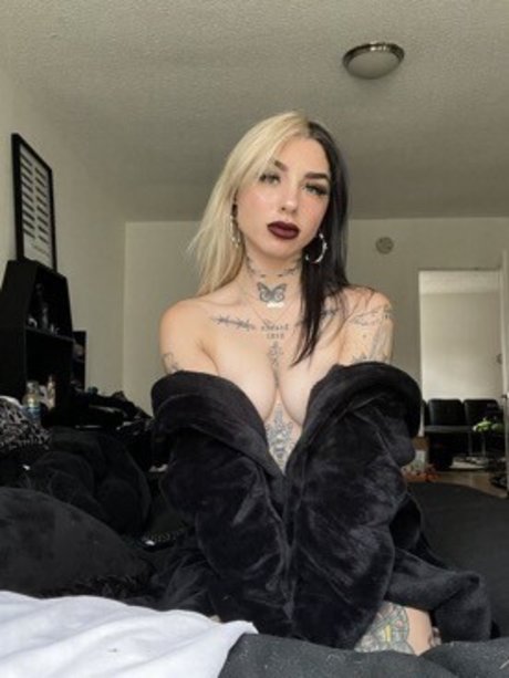 Cruella Morgan model beautiful archive