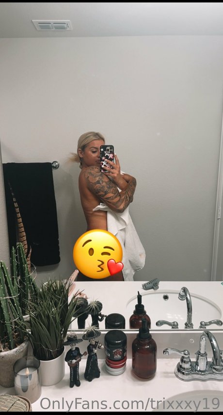 blonde secretary onlyfans beautiful naked pics