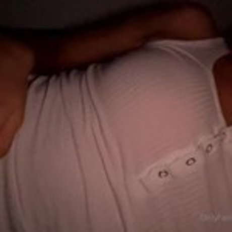 Vanessa Johansen pornstar naked img