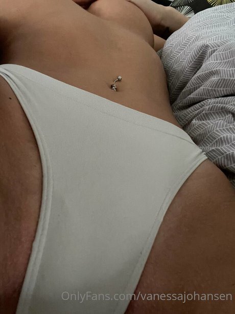 Vanessa Johansen model hot photos