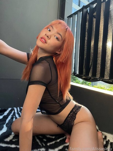 _Alissa Sky_ naked star gallery