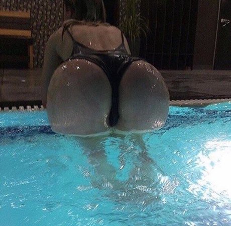 huge anal dildo onlyfans art nude gallery