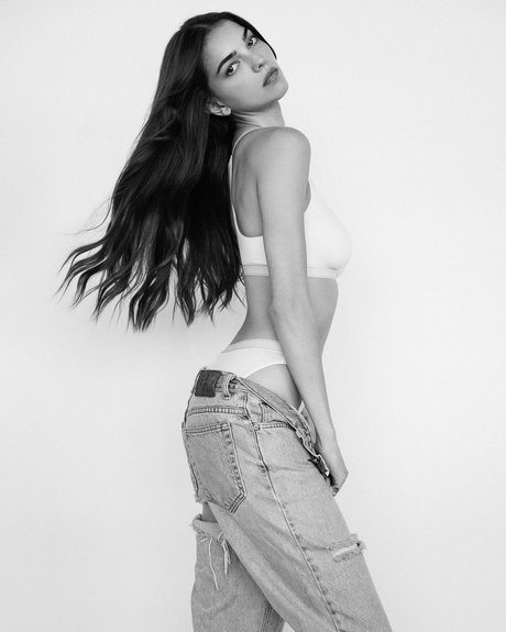 Colleen Cole model xxx photo