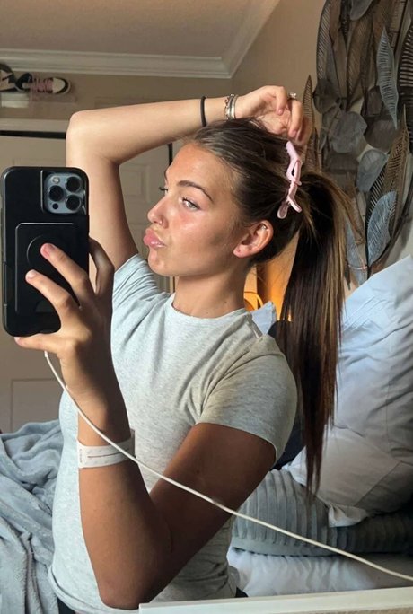 flight attendant onlyfans free sex photo