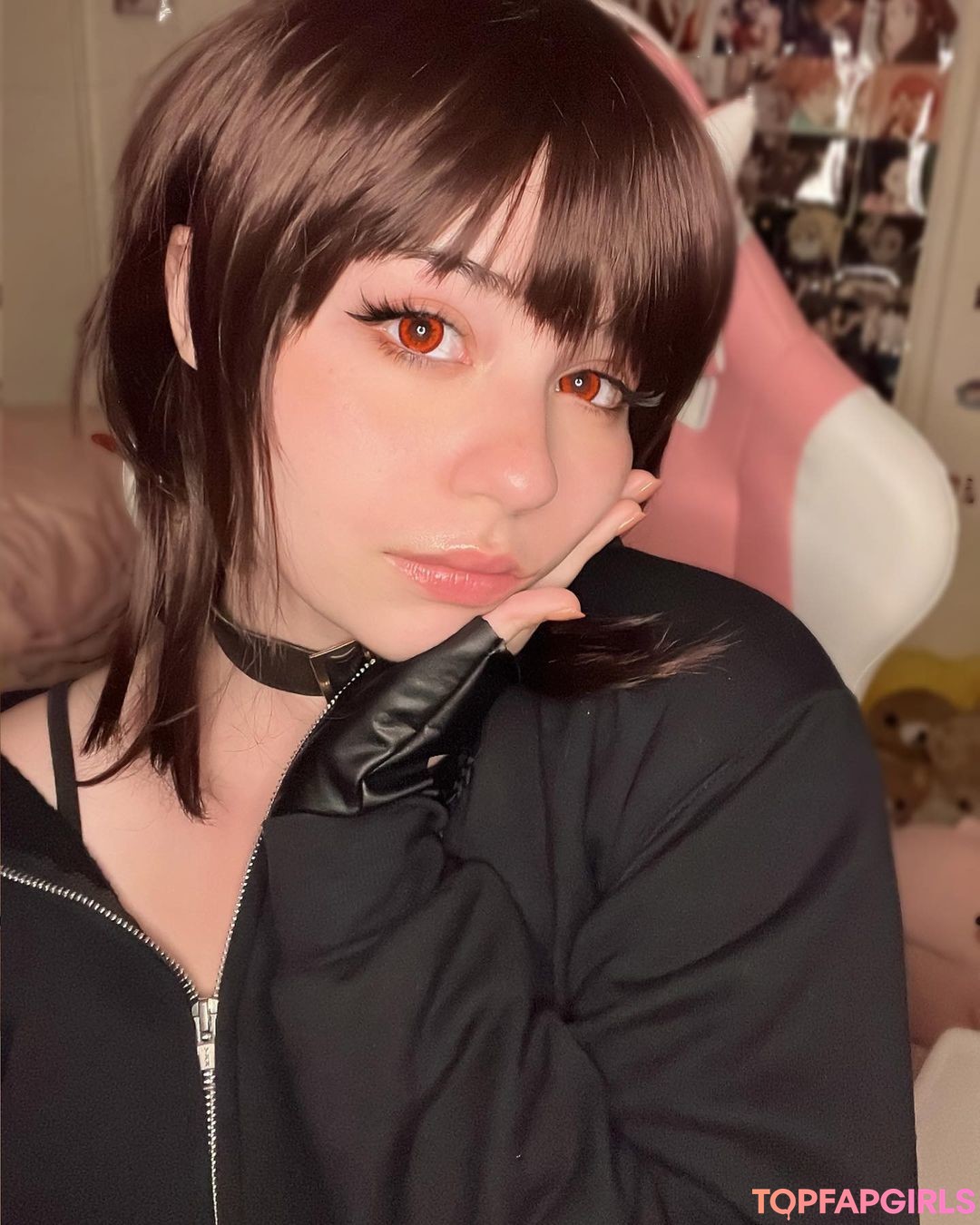 Sugashi_ model xxx picture