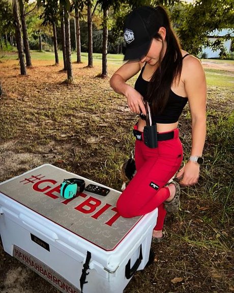 Hannah Barron pornstar erotic galleries