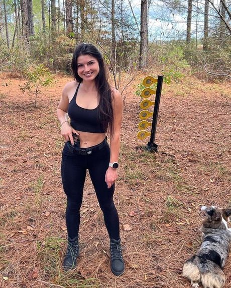 Hannah Barron star sexy archive