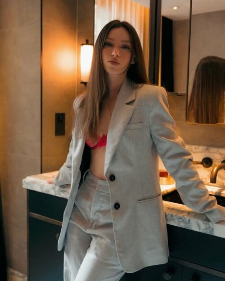 leather leggings onlyfans hot picture