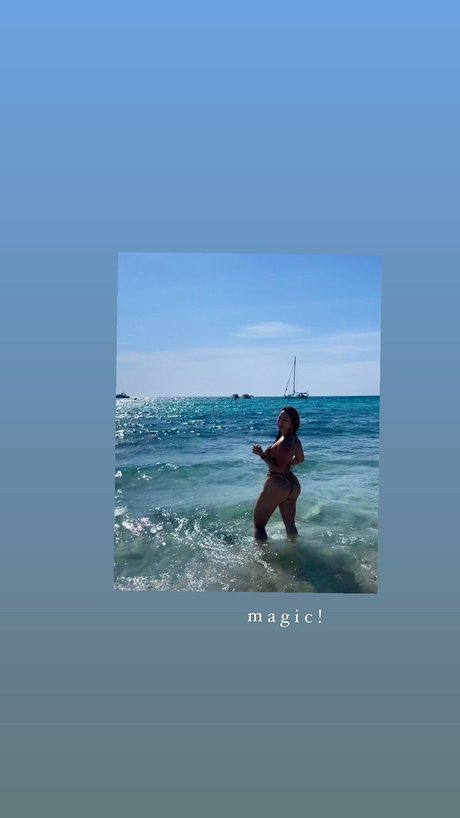 Dajin pornographic actress pic