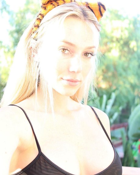 skinny babe onlyfans hot porn picture