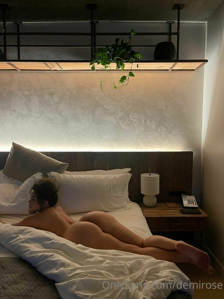 huge tits milf onlyfans nudes images