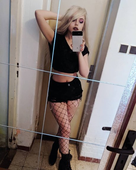 Hailly Senpai model sex pictures