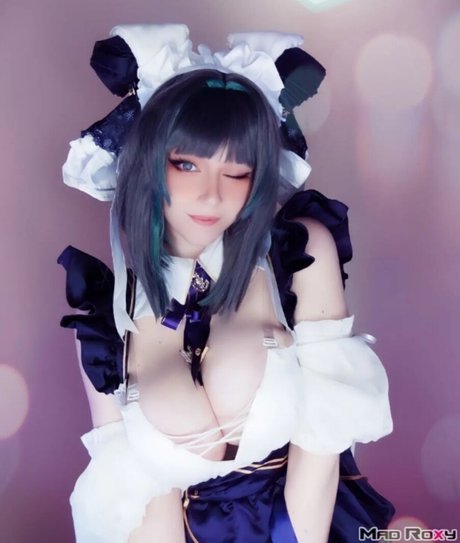 Mad Roxy naked star gallery