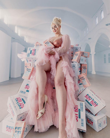 Stefania Ferrario star erotic picture