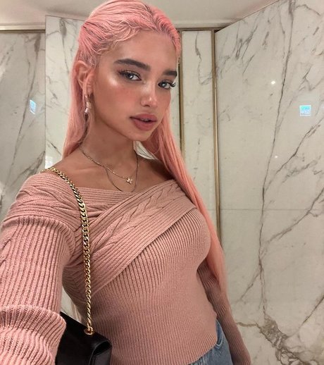 Sab Zada pornstar high quality pics