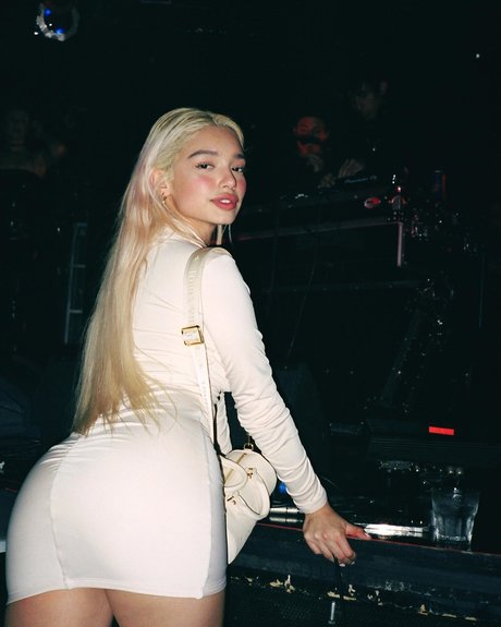 redhead skinny onlyfans beautiful photo