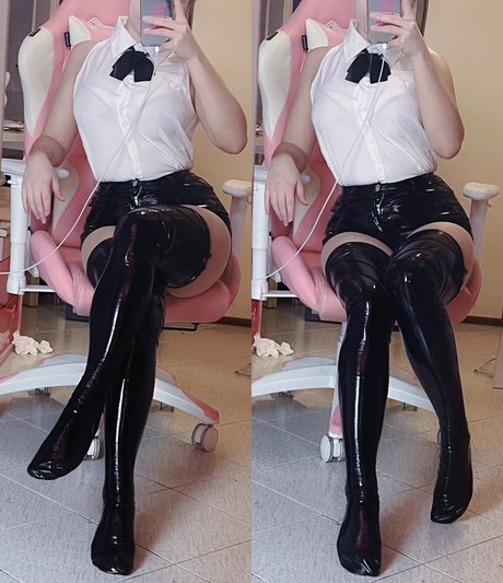 Mochichuu pornstar sexy pics