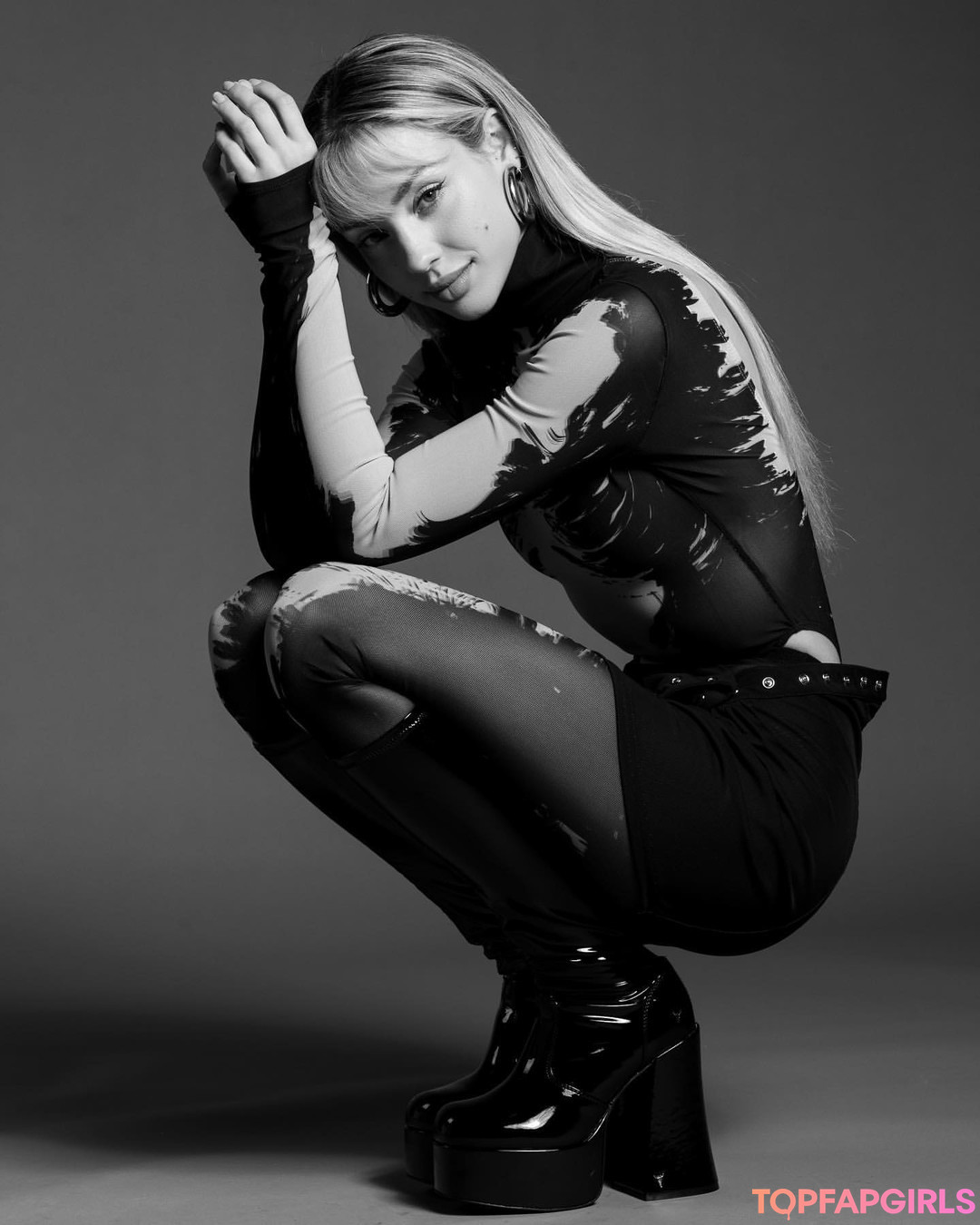 daughter onlyfans beautiful picture