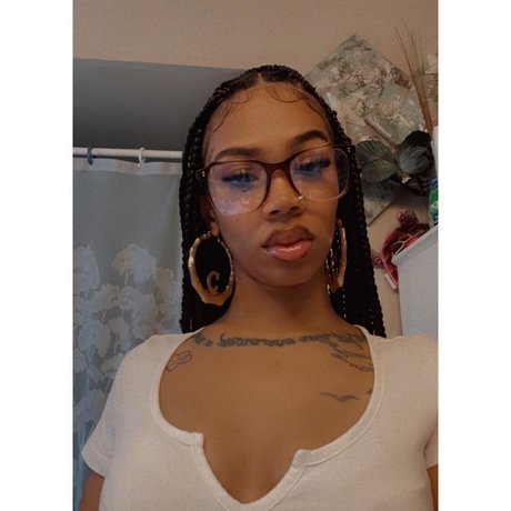 Cynthia Rose_ pretty pornstar image