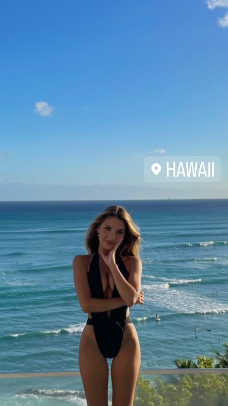 Lexi Brooke Rivera_ star perfect image