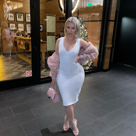 Una model perfect archive