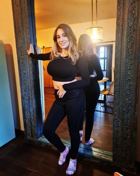 Yonia hd model pictures