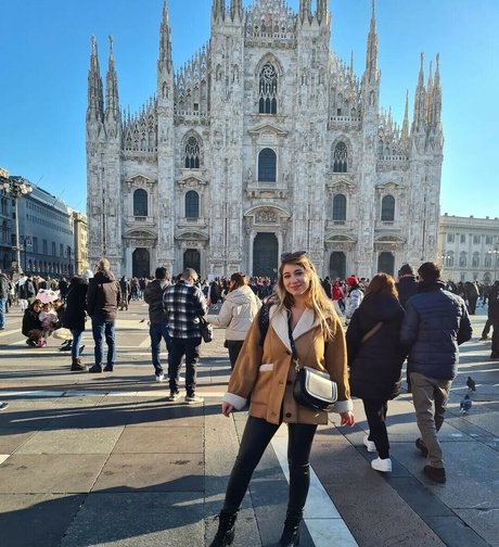 Yonia best model images