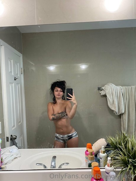 Ggracemarieee star erotic archive