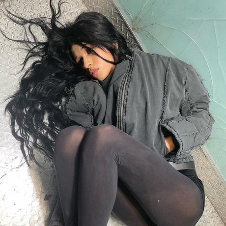 _Andrea Cervantes model photos