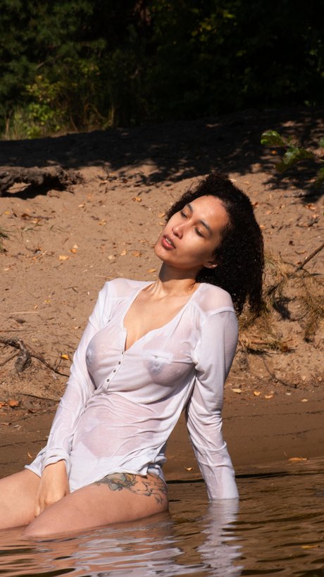 Hey Solange_ best model pic