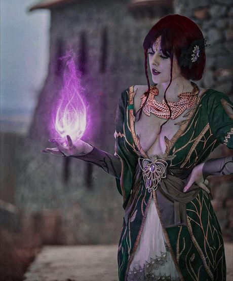 Juicyiris exclusive actress images