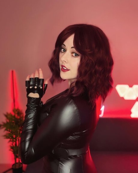 Juicyiris high quality pornstar photos