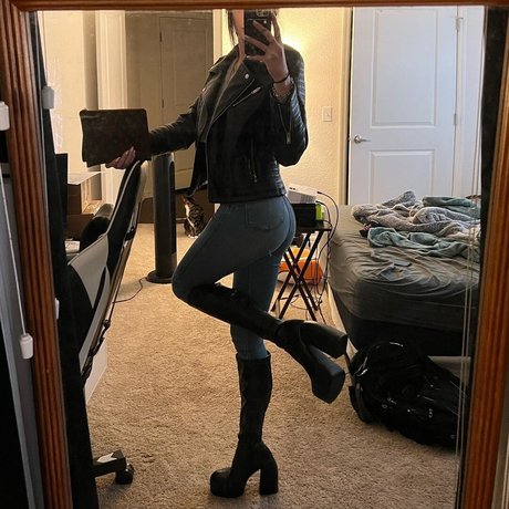 milf mom onlyfans hot sexy gallery