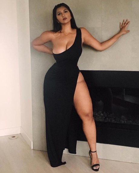 mature asian onlyfans hot nude image