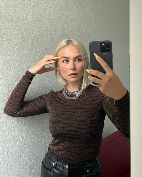 blonde secretary onlyfans art xxx pics