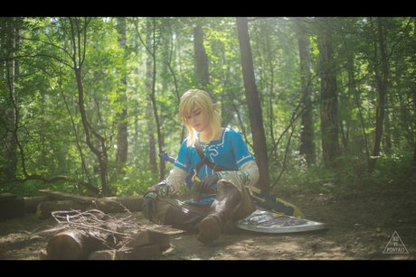 Adamae Dono pornstar adult photo