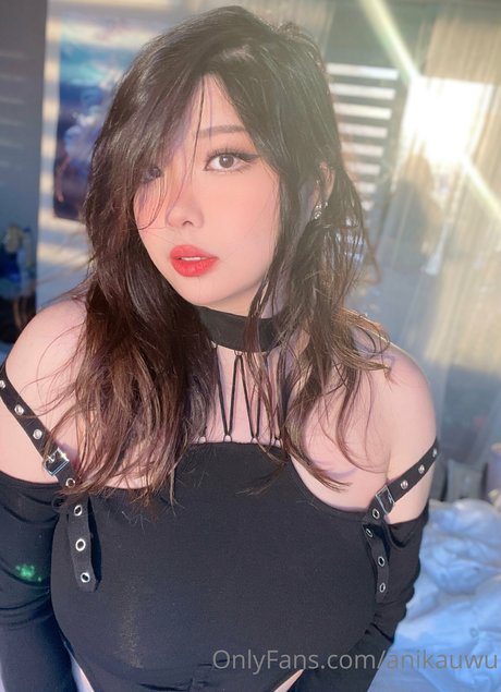 18 year old onlyfans perfect pictures