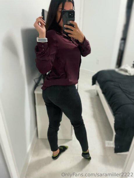 Saramiller2222 Quick photo