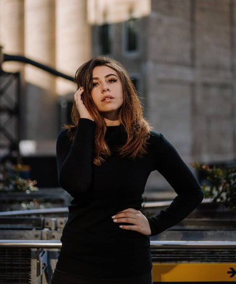 Lanzi star sexy picture