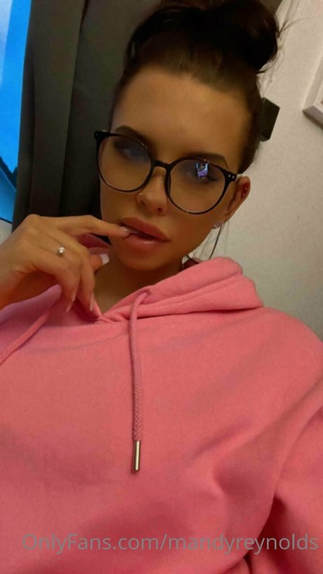 Mandy Reynolds free star archive