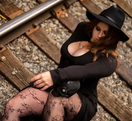 Teddy Souless exclusive actress image