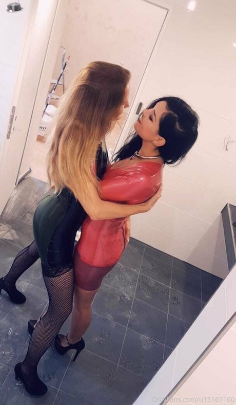 Sophie Elodie star art pic