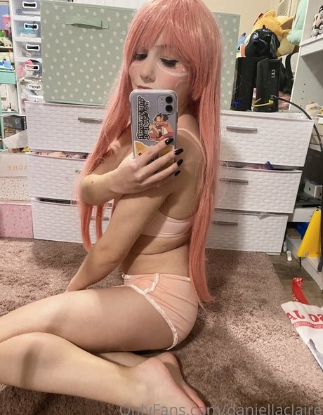 Daniella Claire sex model photo