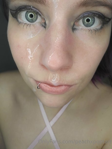 PeachxPoptart model sexy images