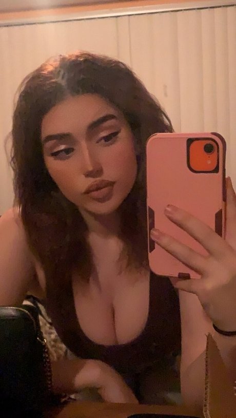 Sukashawty model nude gallery